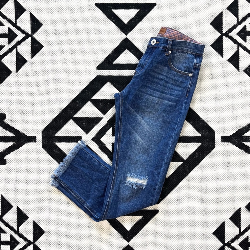 POL Raw Frayed Hem Distressed Mid Rise Straight Leg Jeans Medium